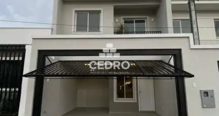 Sobrado mobiliado com 3 quartos, sendo 1 suíte, em Órfãs