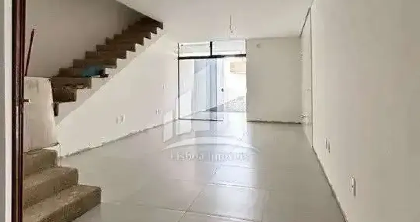 Casa com 3 quartos à venda na Rua Paulo Schneider, Vila Nova, Joinville