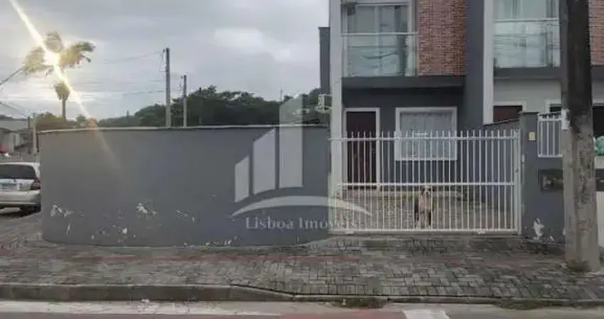 Casa com 2 quartos à venda na Rua Corumbá, Profipo, Joinville