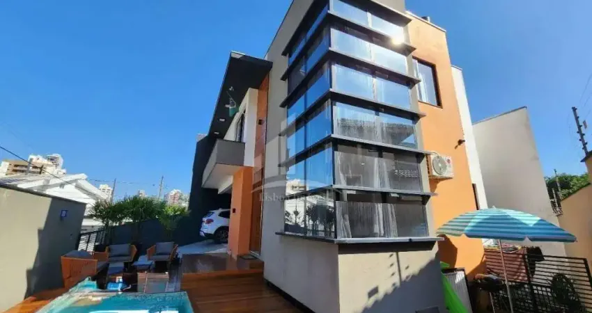 Casa com 4 quartos à venda na Rua Aquidaban, 558, Glória, Joinville