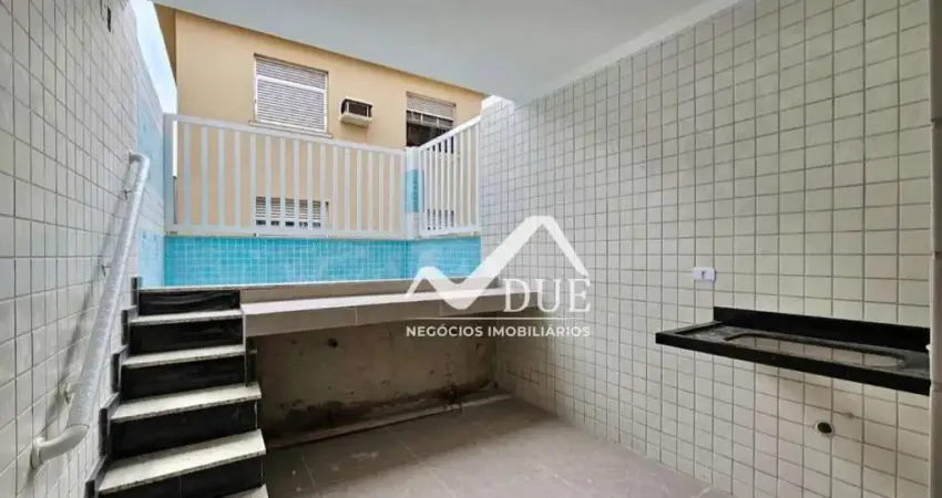 Casa sobreposta alta 3 dormitórios no Bairro Aparecida