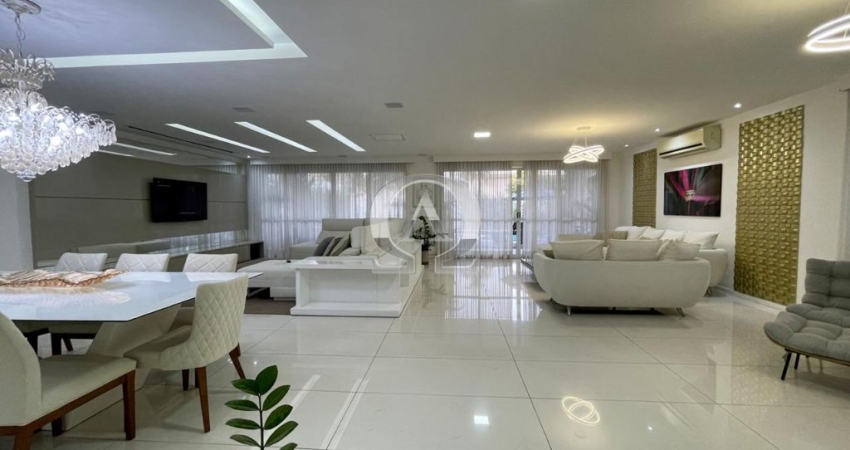 Casa em condomínio fechado com 4 quartos à venda na Barra da Tijuca, Rio de Janeiro 