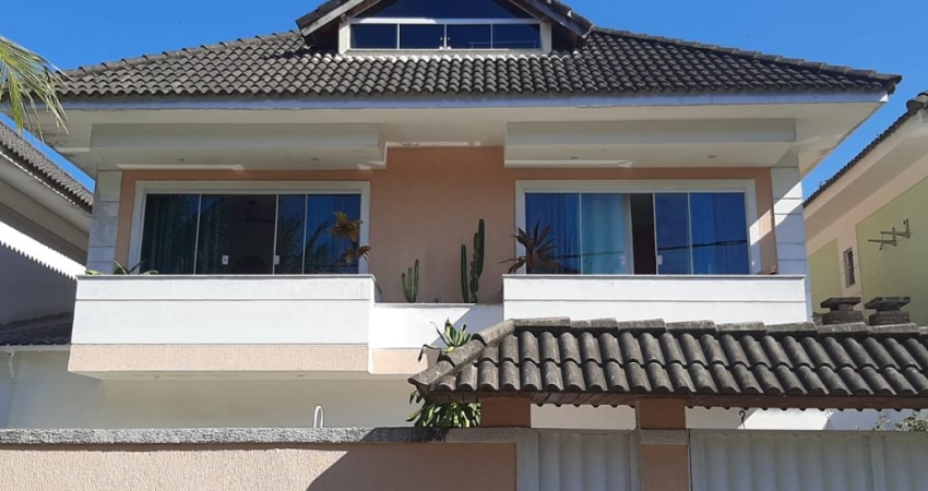 Casa em condomínio fechado com 5 quartos à venda na Rua Manhuaçu, 301, Vargem Grande, Rio de Janeiro