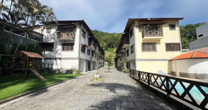 Casa em condomínio fechado com 2 quartos à venda na Estrada dos Bandeirantes, 111111, Vargem Grande, Rio de Janeiro