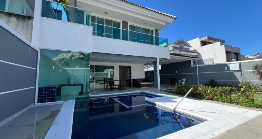 Casa em condomínio fechado com 4 quartos para alugar na Estrada Vereador Alceu de Carvalho, Vargem Grande, Rio de Janeiro