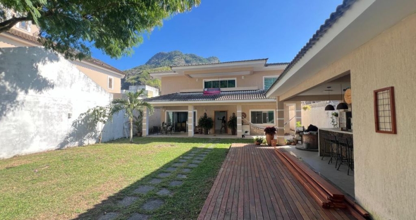 Casa em condomínio fechado com 4 quartos para alugar na Rua Januário José Pinto de Oliveira, Recreio dos Bandeirantes, Rio de Janeiro