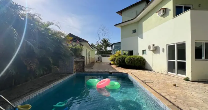 Vargem grande mansão 5 suítes terreno 720 m² área construída 550m²