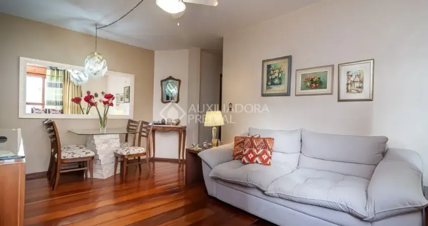 Apartamento com 2 quartos à venda na Avenida Cristóvão Colombo, 3658, Floresta, Porto Alegre