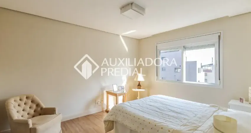 Apartamento 2 quartos, 2 vagas! Próximo do Parcão! Ótima localização!