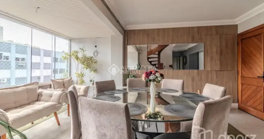 Auxiliadora predial apresentamos esta excelente cobertura localizada no bairro jardim botânico