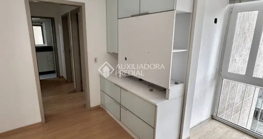 Apartamento 2 quartos, mobiliado e pronto para morar localização privilegiada cidade baixa