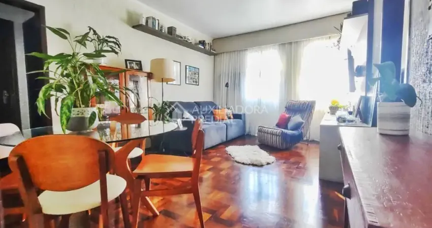 Lindo apartamento reformado, em excelente localização no bairro boa vista!