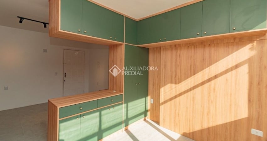 Apartamento à venda na Rua Demétrio Ribeiro, 716, Centro Histórico, Porto Alegre