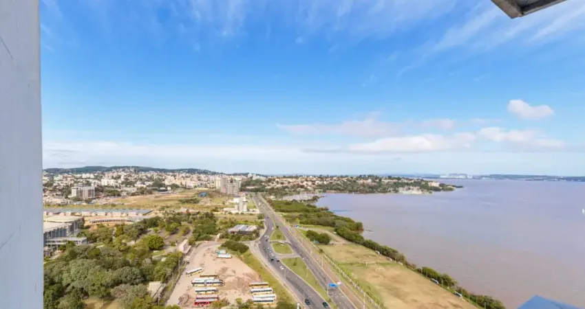 Loft com sacada e vista para o guaíba! andar alto, projeto de arquiteta, marcenaria sob medida e iluminação planejada. condomínio completo com piscina aquecida, academia, sauna, salão de festas e serv
