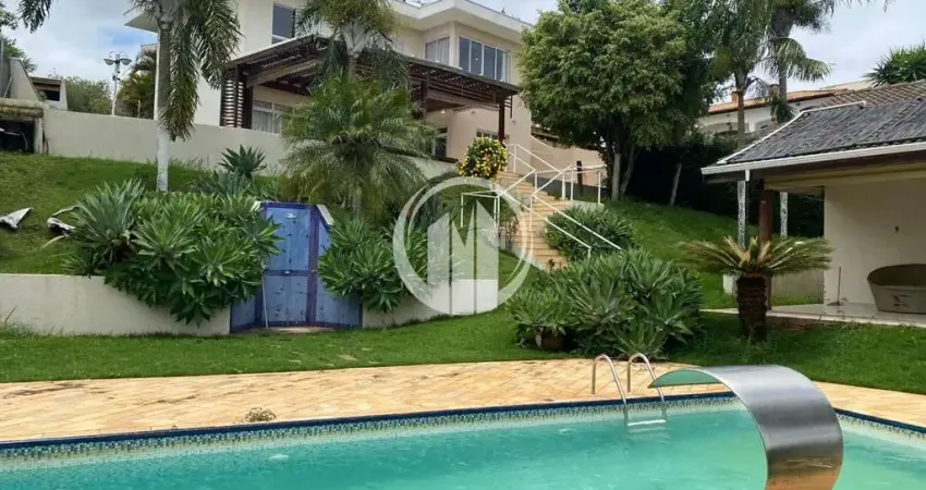 Casa á venda com 4 dormitórios sendo 3 suítes - Condominio Jardim Teresa Cristin
