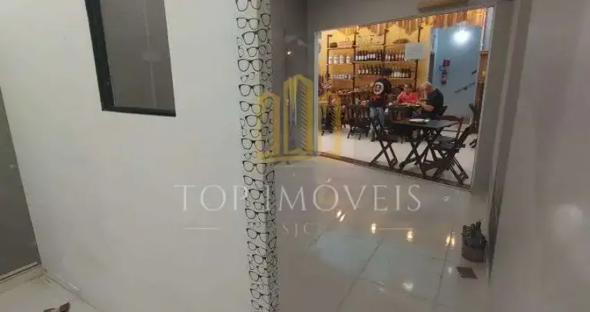 Excelente Ponto Comercial de frente a praca Afonso Penna