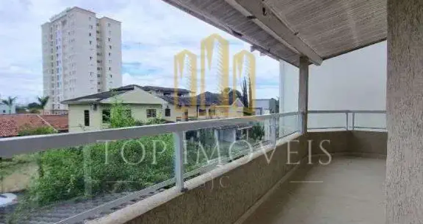 Casa em condominio com 03 Dormitorios (01 Suite), 310 m2, Edicula nos fundos