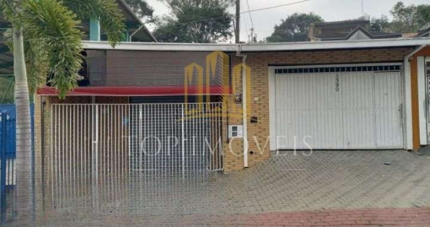Espacosa casa tres dormitorios com ponto comercial em altos de santana