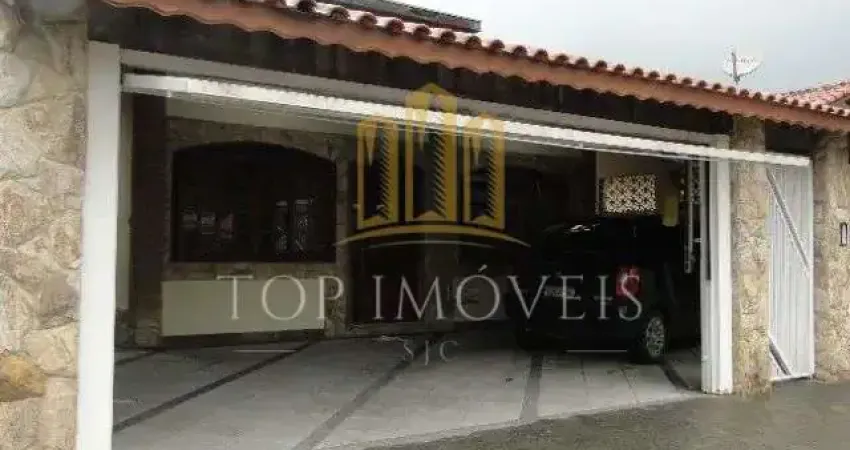 Excelente Casa Localizada no Campos Sao Jose Zona Leste com planejados Churrasqueira 3 dormitorios Suite