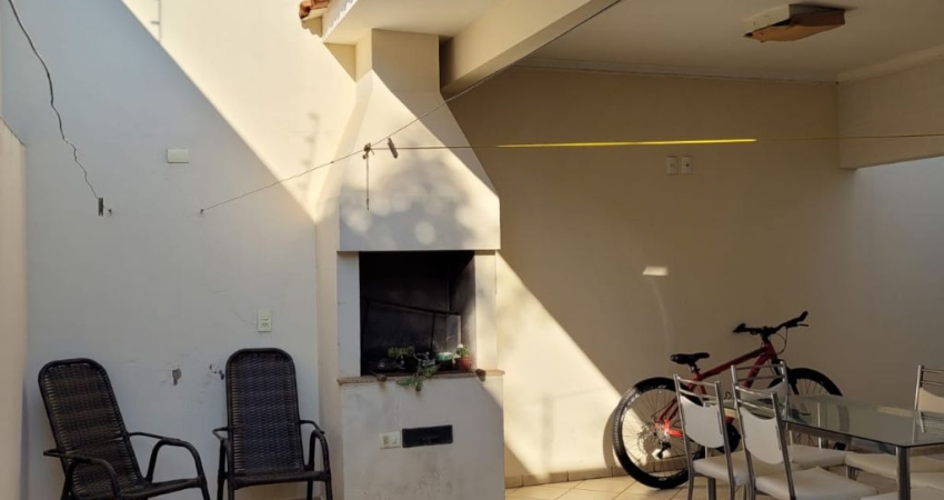 Casa com 2 quartos à venda na Rua Valdir Arado, 240, Jardim Marambáia, São José do Rio Preto