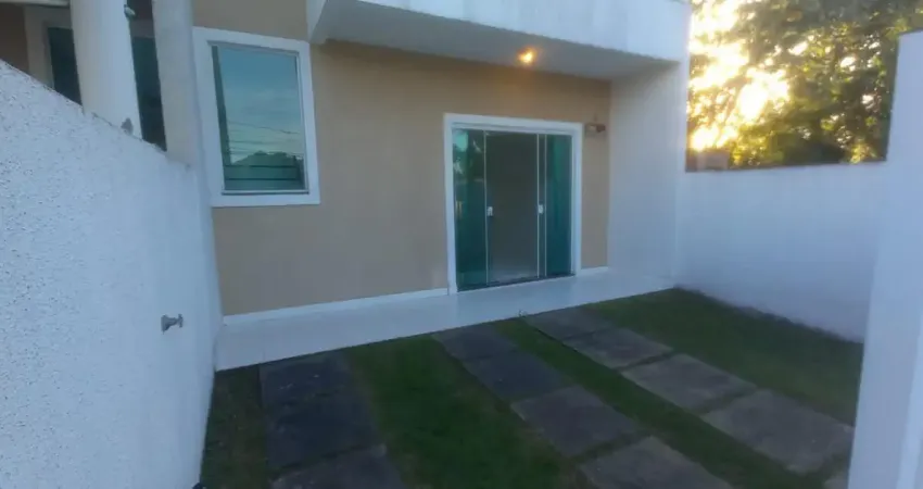 Ótima casa para locação mensal no bairro riviera em matinhos a aproximadamente 200 metros do mar 