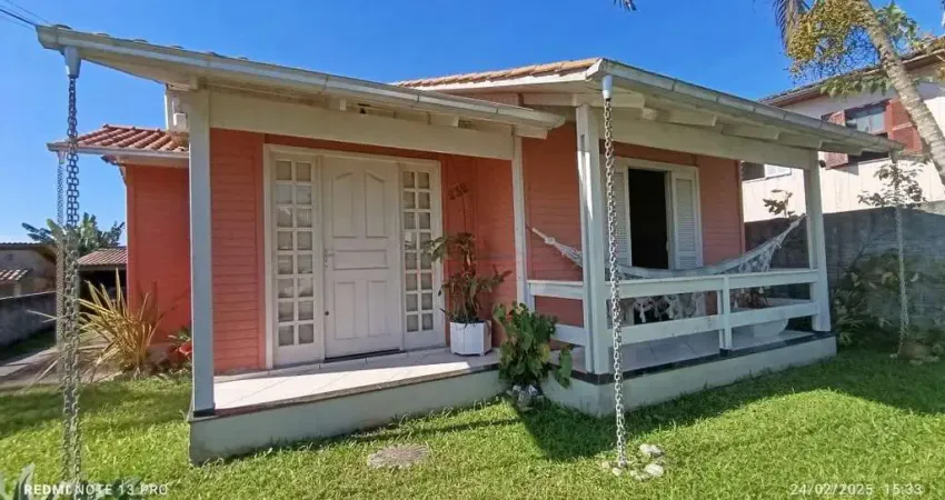 Casa à venda na Rua Gov. Celso Ramos, --, Boa Vista, Criciúma