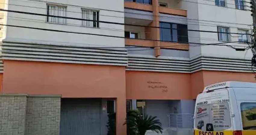 Apartamento com 3 quartos para alugar na Palamede Milioli, --, Centro, Criciúma