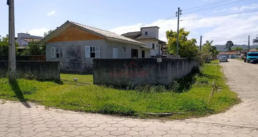 Casa com 3 quartos à venda na Rua José Luiz de Castro, --, Rio Maina, Criciúma