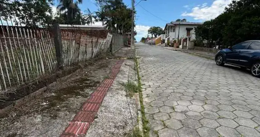 Terreno à venda no Mina do Mato, Criciúma