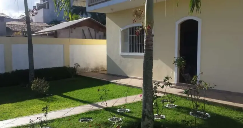 Casa Duplex à venda com 5 quartos na Enseada Azul, Nova Guarapari - ES.
