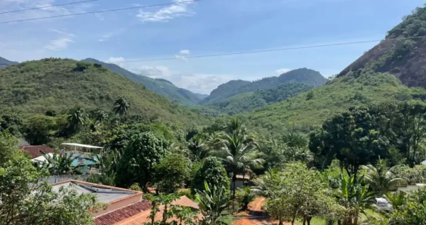 Área à venda com Platô, uma vista esplendorosa para o Vale, em São João do Jaboti, Guarapari ES.
