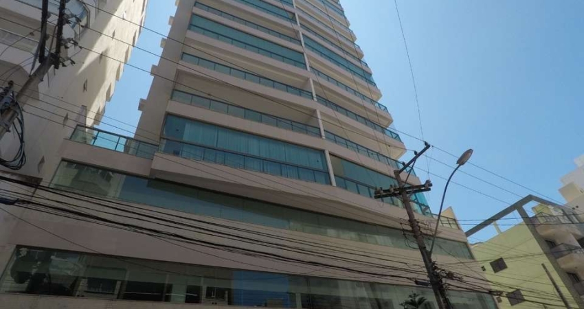 Apartamento 2 Quartos com área extrerna à venda na quadra do Mar da Praia do Morro, Guarapari ES.