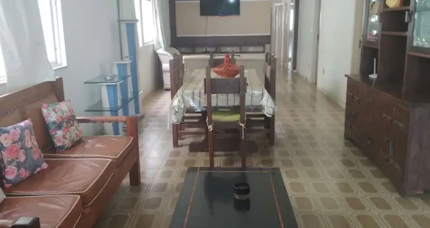 Apartamento à venda em Guarapari-ES: 4 quartos, 1 suíte, 2 salas, 3 banheiros, 2 vagas, 180m² na Praia do Morro!
