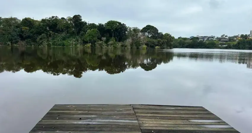 Tenha uma lagoa no seu quintal! espaço, sossego, valorização... bairro nobre e perto da praia de bacutia e peracanga.