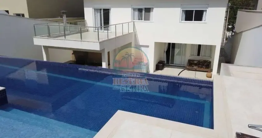 Linda casa de 315m² a venda no condomínio Reserva da Serra