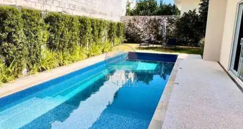 Casa a venda no Reserva da Serra Jundiaí com vista para serra.