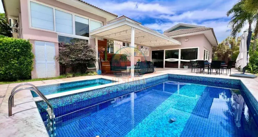 Linda casa com terreno de 1312m²   à  venda no Reserva da Serra
