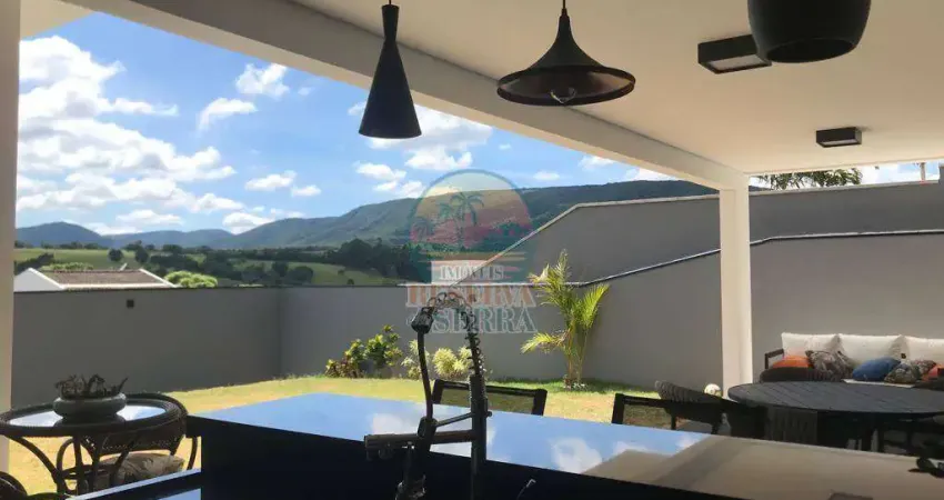 Casa recém construída a venda no condomínio Reserva da Serra Jundiaí