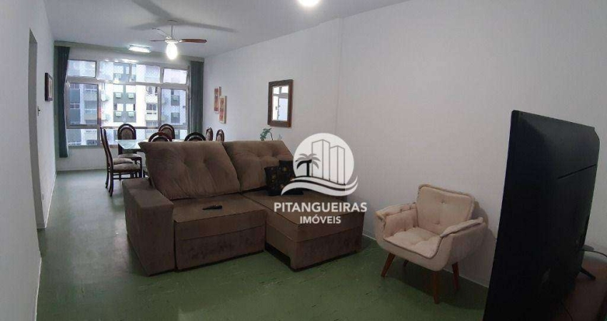 Apartamento com 2 dormitórios, 1 quadra da praia na Pitangueiras