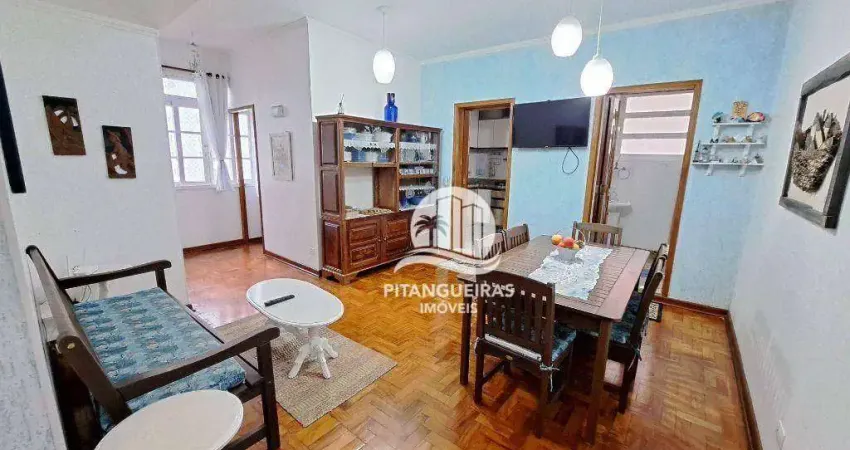 Apartamento no Centro do Guarujá, 1 quadra da praia.