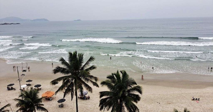 Apartamento frente ao mar amplo com excelente vista para o mar
