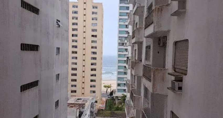 Apartamento com vista para o mar na Praia das Pitangueiras