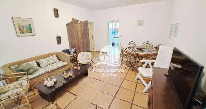 Apartamento amplo mobiliado 1 vaga de garagem 1 quadra da praia