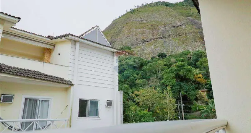 Casa com 3 quartos à venda na Estrada dos Bandeirantes, 12777, Vargem Pequena, Rio de Janeiro