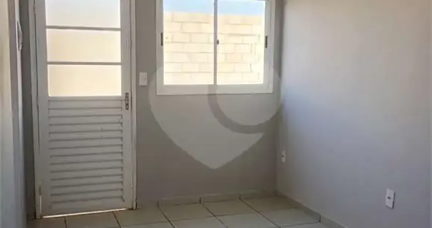 Casa de 2 quartos, 43m² no bairro jardim yvone, em lençóis paulista