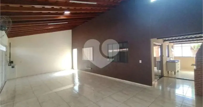 Casa de 2 quartos, 135m² no bairro conjunto habitacional maestro júlio ferrari, em lençóis paulista