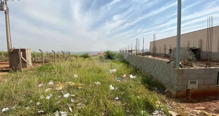 Lote/terreno de 330m² no bairro jardim maria carolina, em igaraçu do tietê