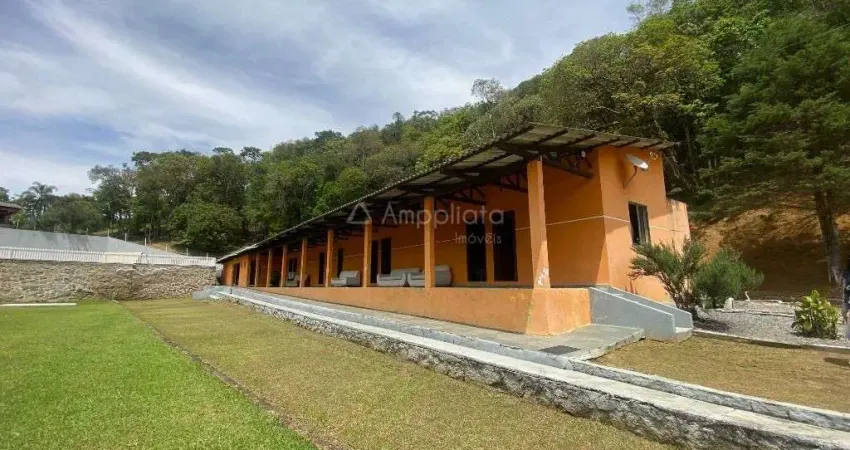 Chácara / sítio com 7 quartos à venda na Estrada Taquari, 4135, Taquari, Campina Grande do Sul