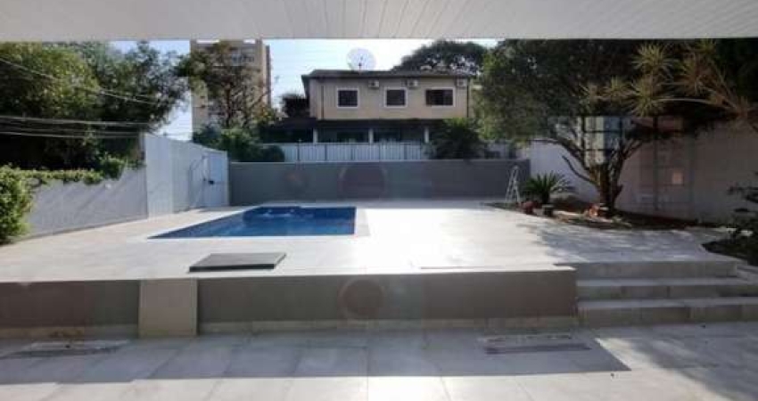 Casa para venda em Jardim Santiago de 178.00m² com 2 Quartos e 3 Garagens