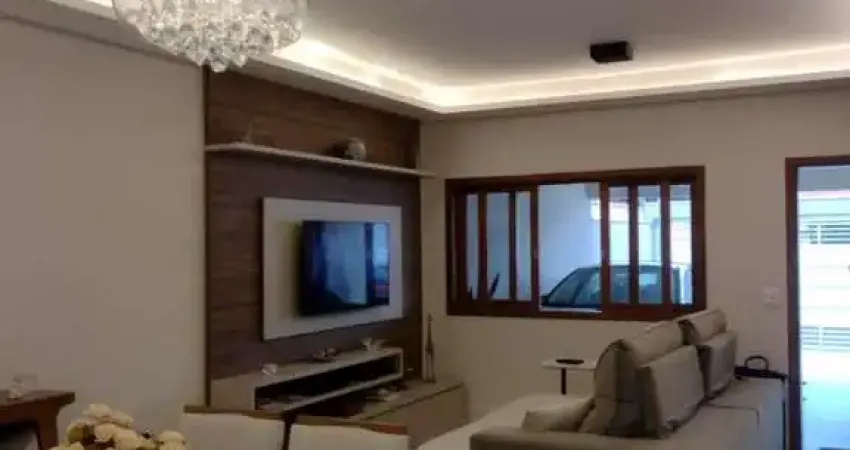 Casa para venda em Jardim Regina de 157.00m² com 3 Quartos, 2 Suites e 3 Garagens